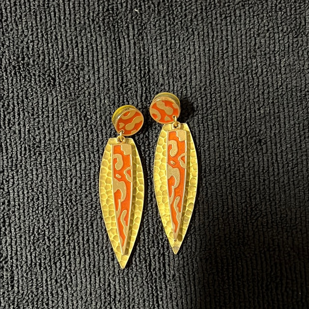 Elegant design Gold and Orange Earrings